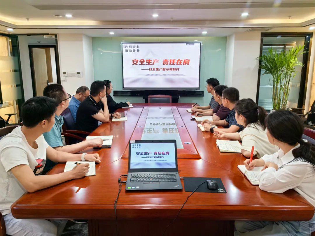 4bf5a0e81e1584948cf35f86ec85921.png 4bf5a0e81e1584948cf35f86ec85921.png